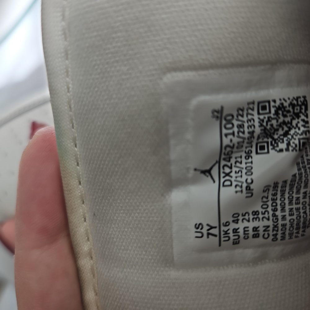 Nike Air Jordan Day/Night sneakers. - Picture 13 of 14